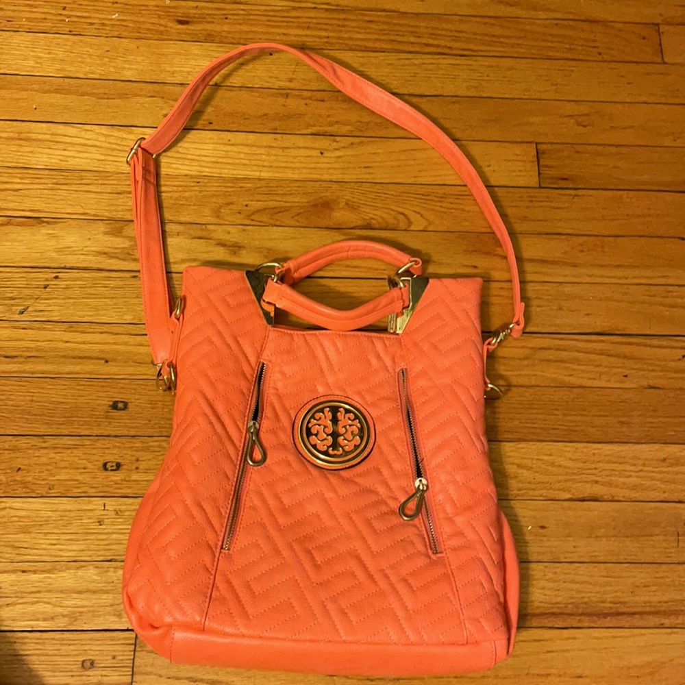 Coral leather purse